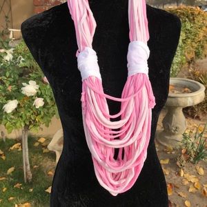 Multi strands infinity noodle necklace